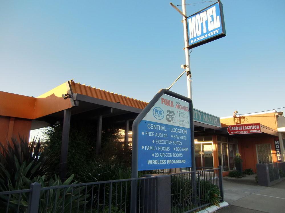 Castle Motel בארינסדייל מראה חיצוני תמונה