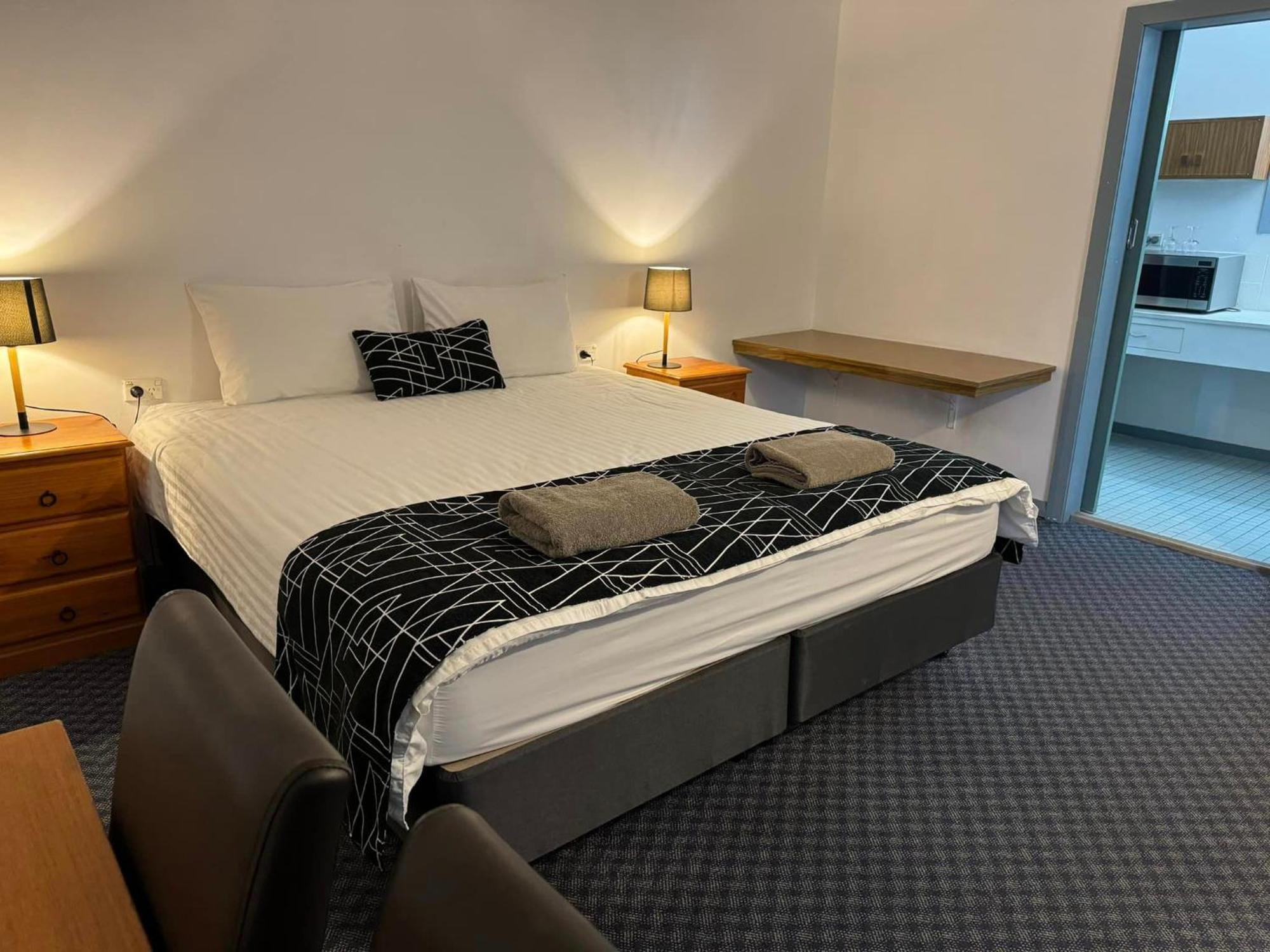 Castle Motel בארינסדייל מראה חיצוני תמונה