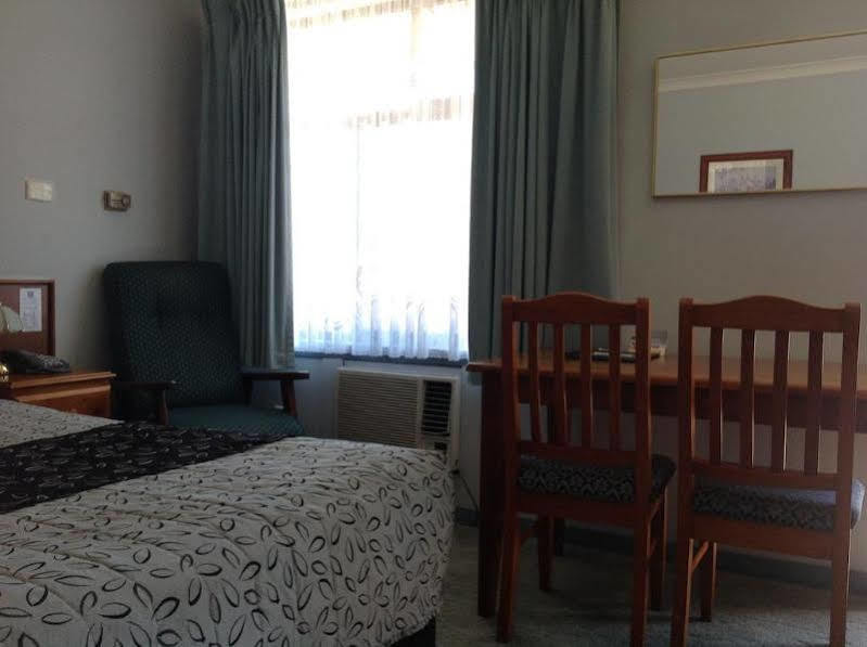 Castle Motel בארינסדייל מראה חיצוני תמונה