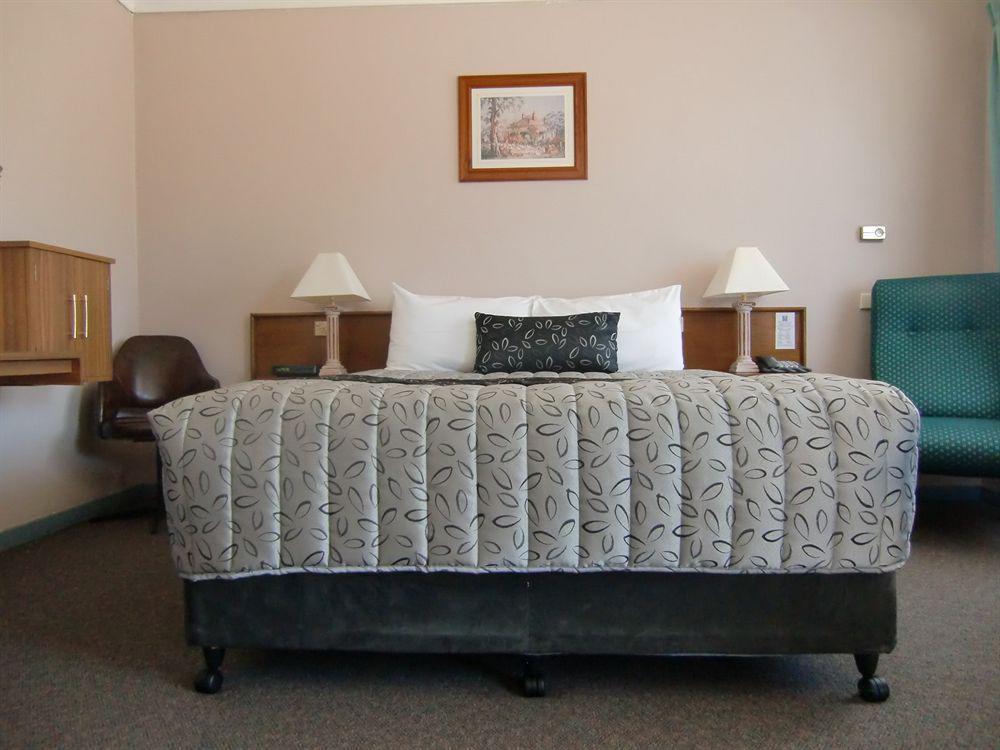 Castle Motel בארינסדייל מראה חיצוני תמונה
